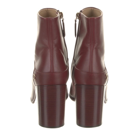 ❤️❤️ CHANEL
Interlocking CC Logo Leather Boots❤️❤️ - Picture 5 of 10